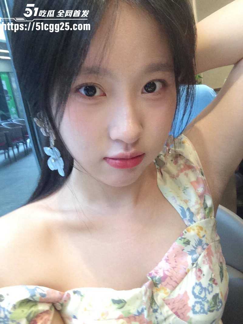 19岁美少女出轨为炮友打胎08