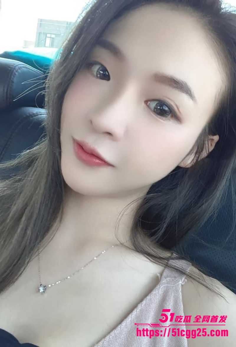 清纯可爱高颜值大学生被网路大神调教自拍视频流出2拷贝