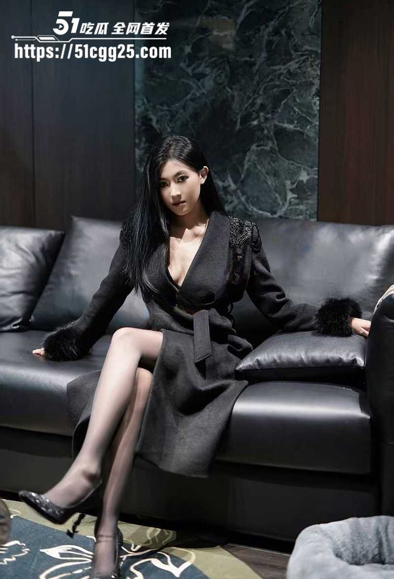 彪悍大长腿自慰啪啪视频曝光 3 拷贝
