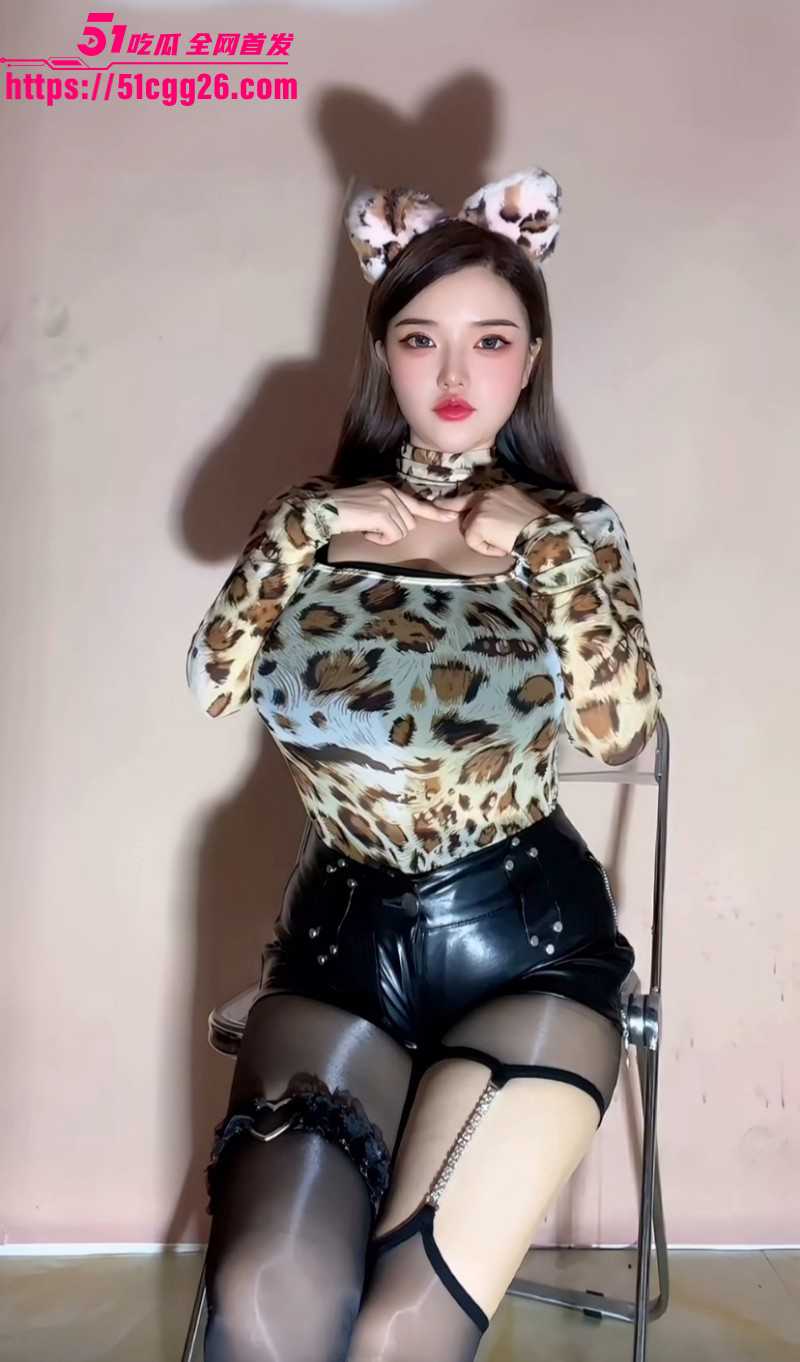 快手爆乳御姐36G大馒头定制福利04