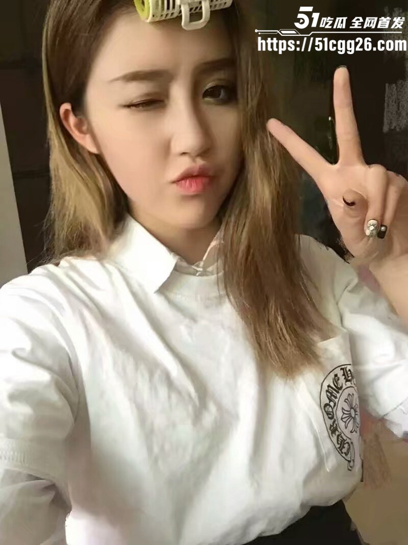 湖南长沙女大学生李昕玉裸贷视频02