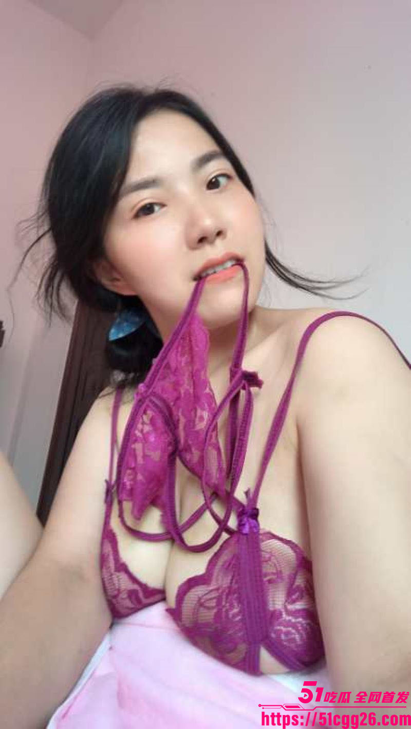 推特极品少妇 yuanxiang 露脸做爱视频流出 风韵人妻微醺醉态迷人 浴室尿道口清晰出水特写 骚浪勾引欲火焚身！