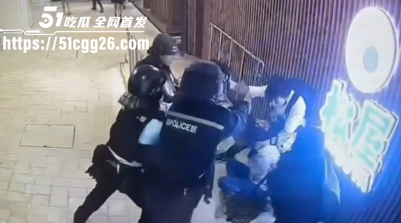 香港屯门市广场持刀伤人事件08