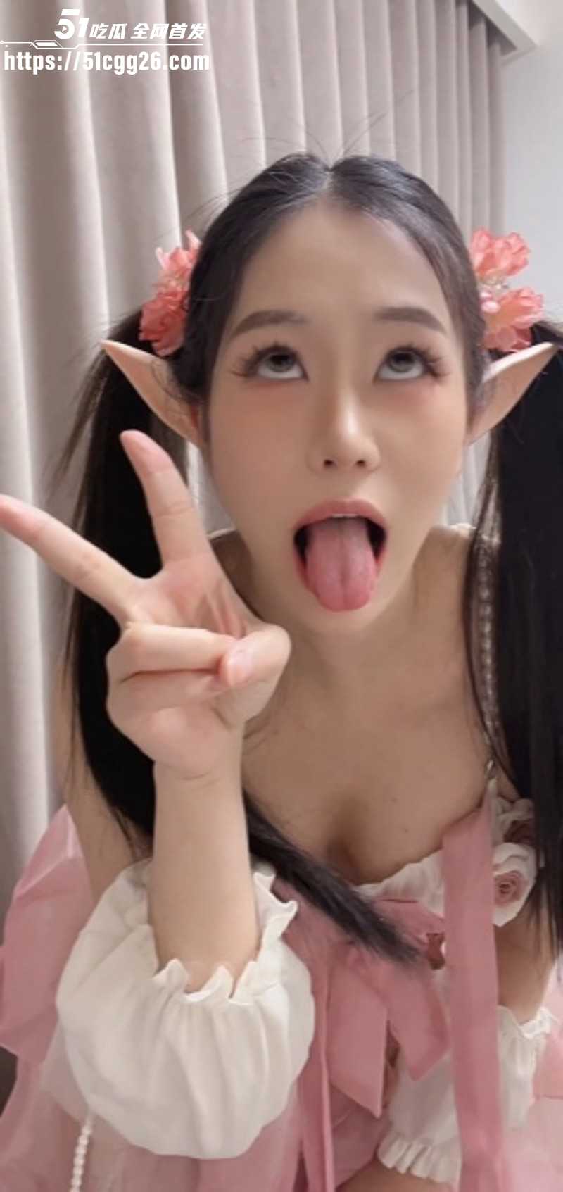 超美御姐主播 宵夜 最新福利 化身双马尾洛丽塔尤物自慰泄欲 淫汁乱喷画面淫靡诱人！