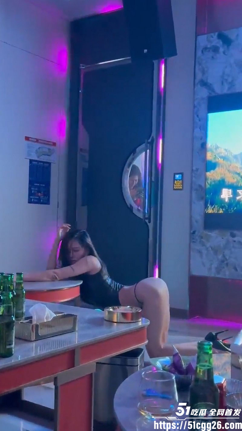 商K淫乱生活合集曝光 3