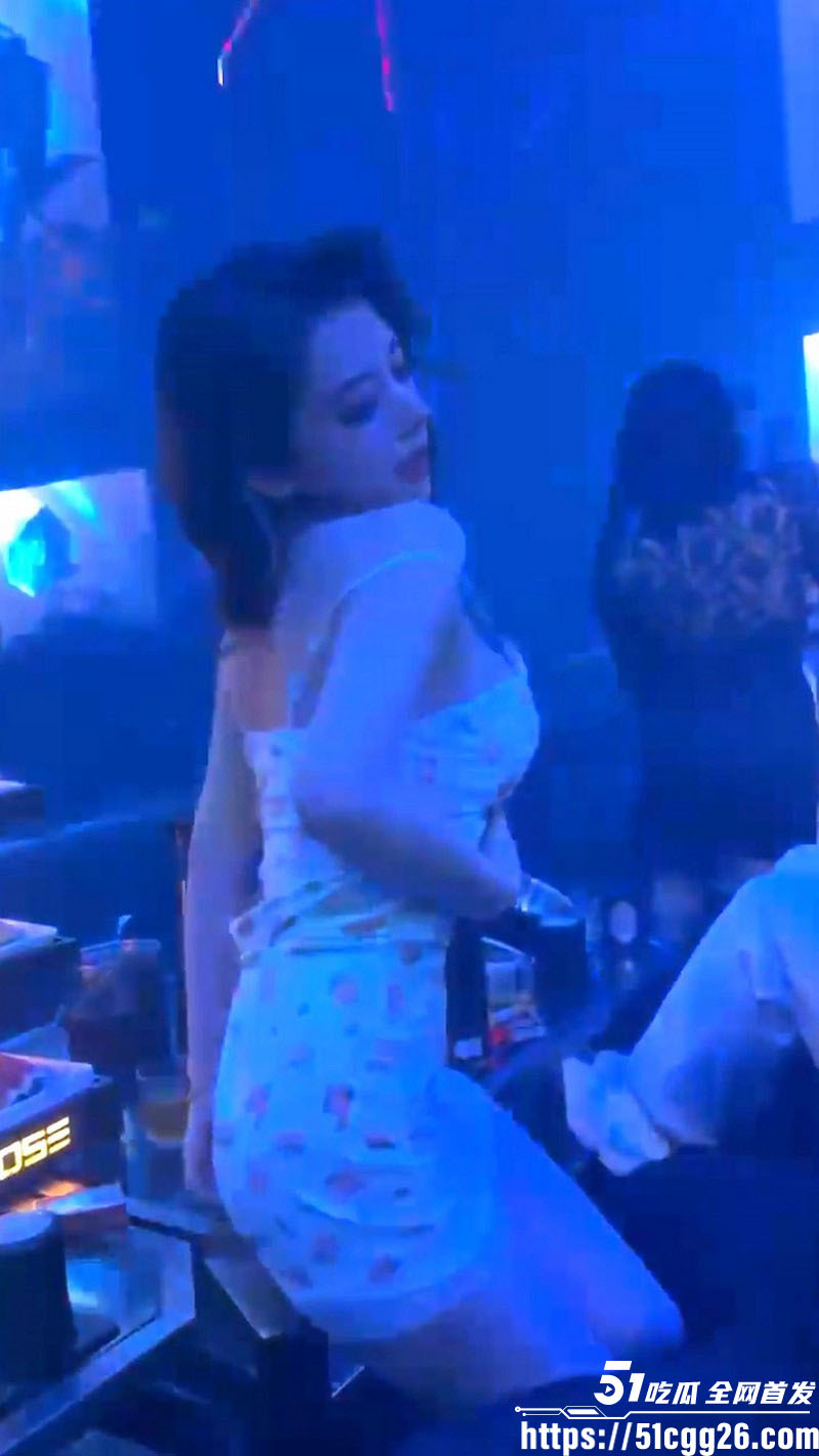 商K淫乱生活合集曝光 4