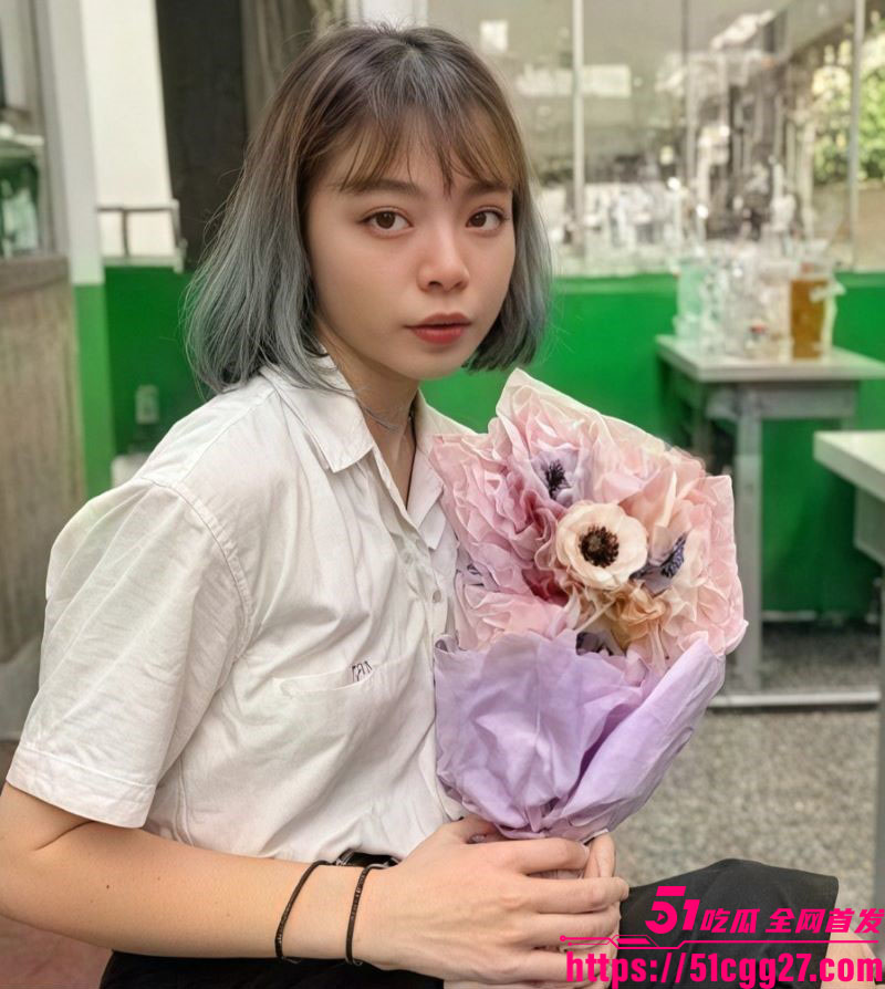 清纯短发美女与前男友露脸做爱视频外流 6