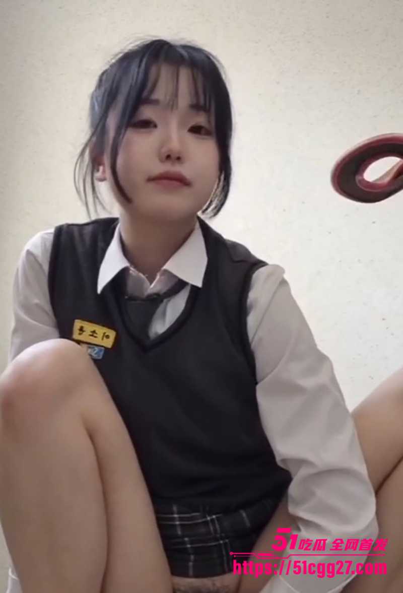 尊贵的肃贞公主自慰合集流出 2 拷贝