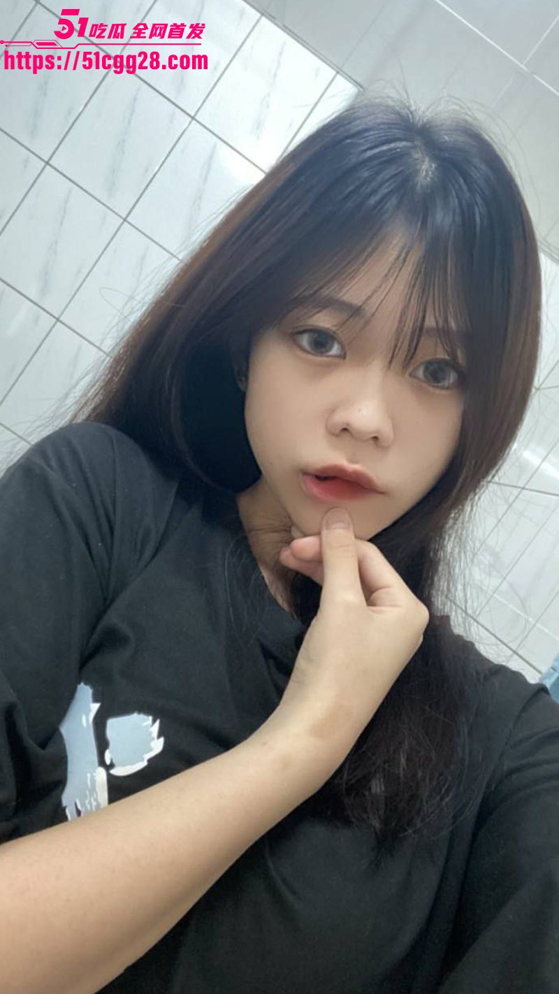 TikTok网红 FHGUHJJDGGG3