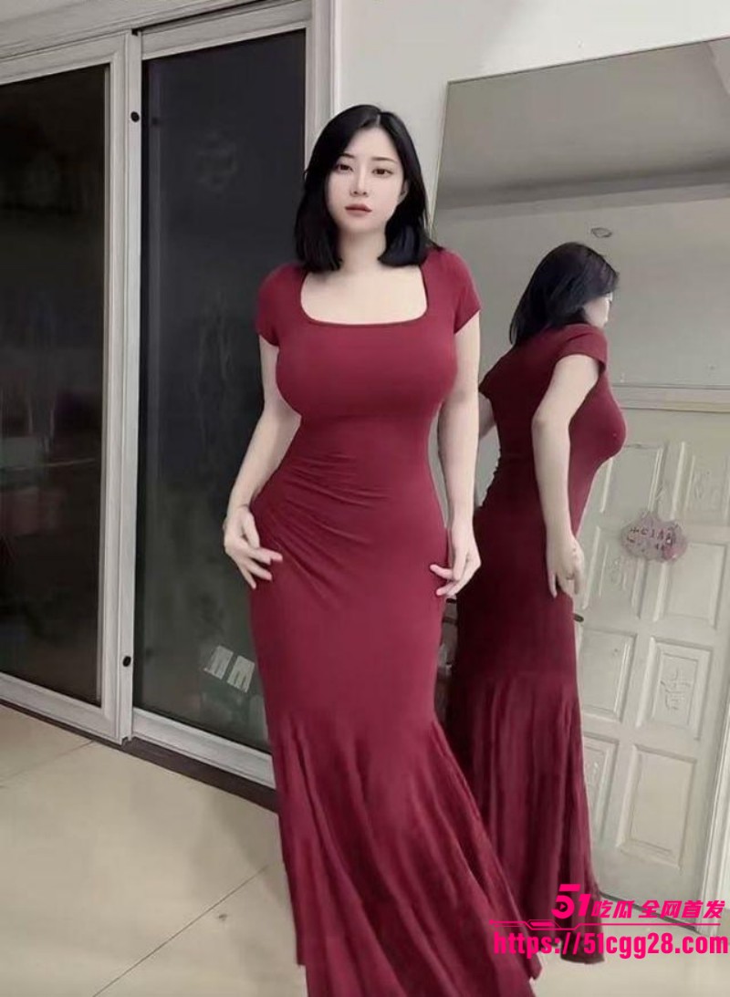 快手百万粉丝网红 小奶球 私拍骚舞福利视频流出 高挑身材各种情趣制服 表情太骚了！ 5