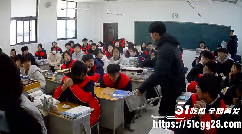 河南巩义京师杜甫公学打人事件08