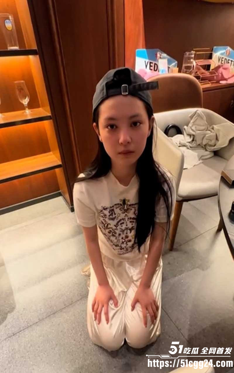 山东王晓迪出轨跪地发毒誓事件02