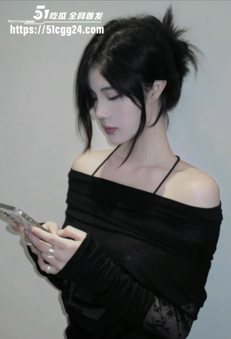 河南学妹清纯御姐纯欲女神不雅视频流出2拷贝