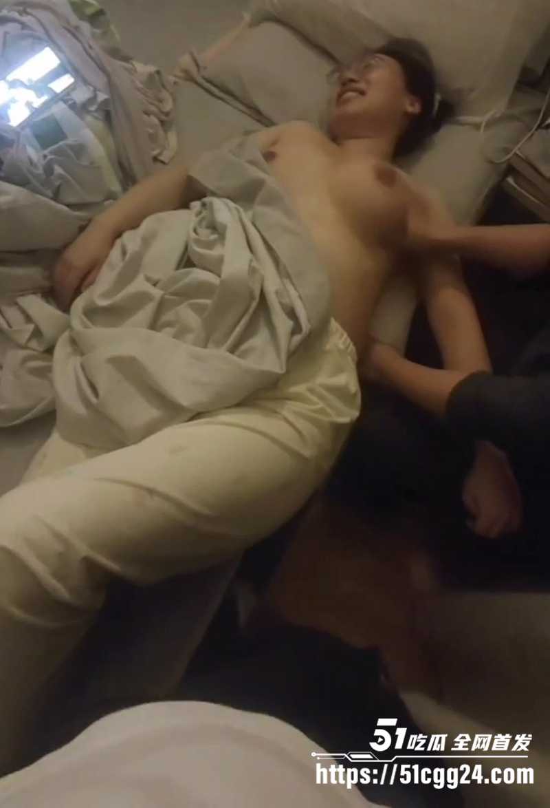 重庆母狗人妻杨秀 性爱私拍曝光 7 拷贝