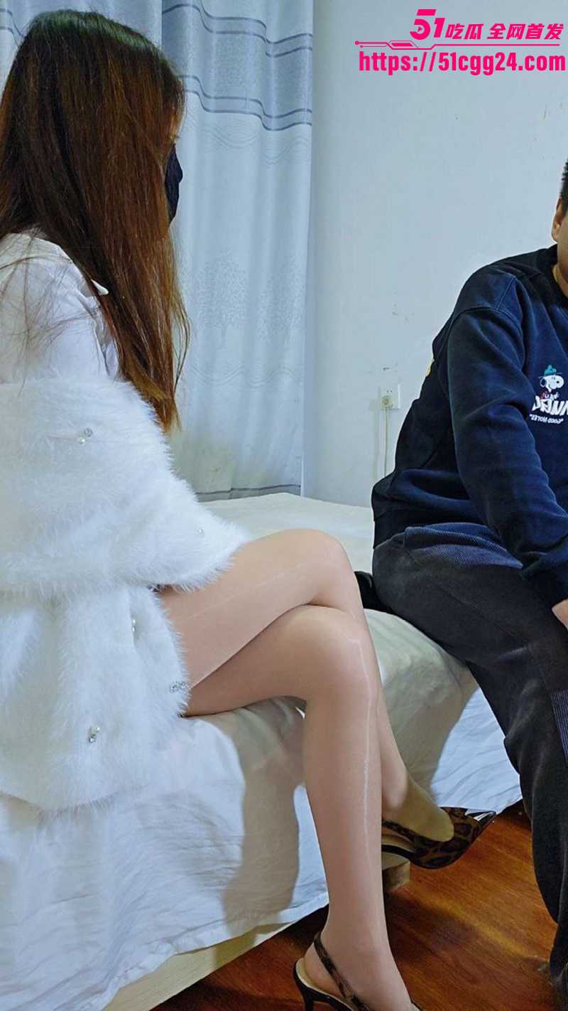 51原创狂情哥哥 约SPA技师上门按摩 极光肉丝销魂诱惑 嫩穴狂插淫水不止 人妻骚浪本性尽显！