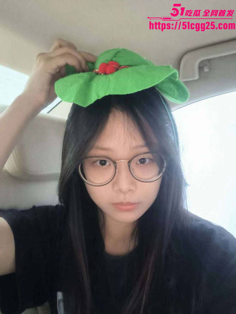 福建反差少女 汪瑞丽 私密视频流出 清纯脸蛋性欲爆棚自拍抠逼视频勾引男友 被无套狂操！