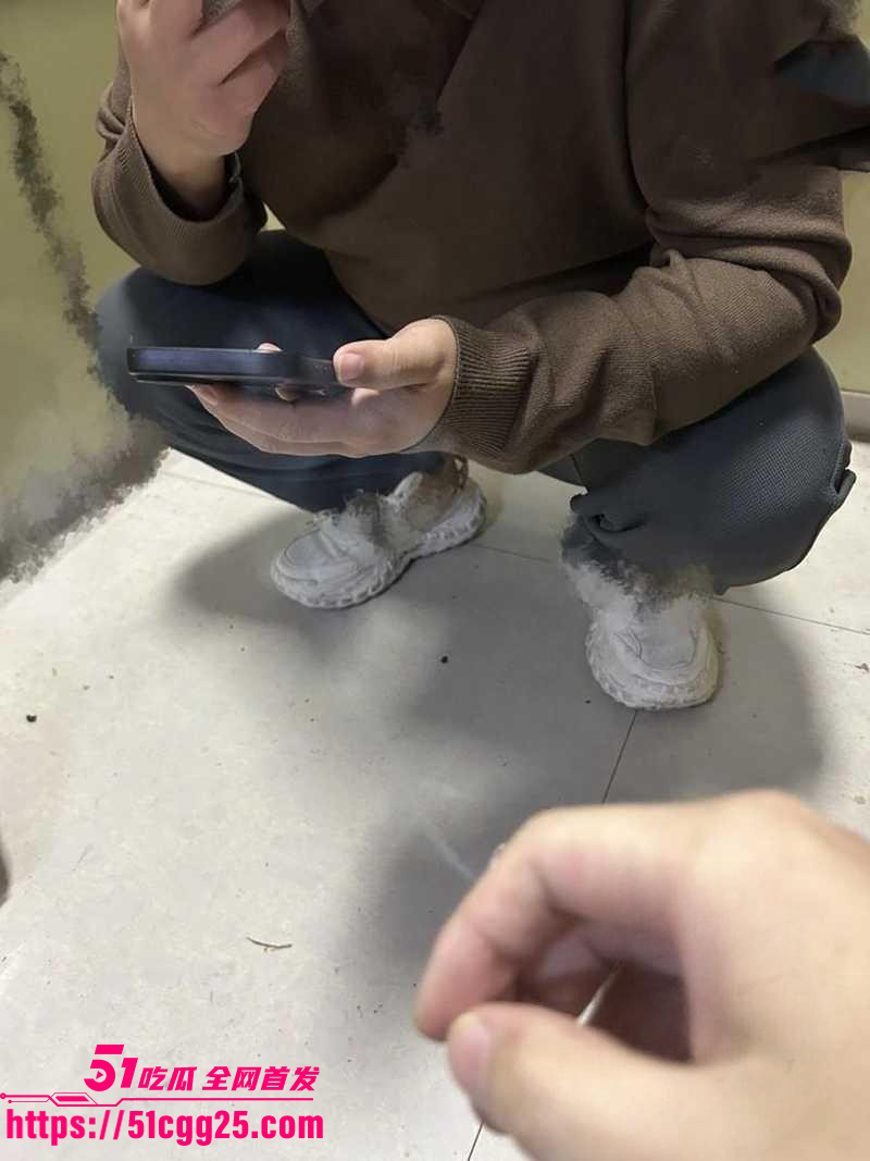 乱伦大神 我的巨乳亲表姐 当姐夫面操怀孕32周的姐姐 全程记录惊险刺激高能不断！