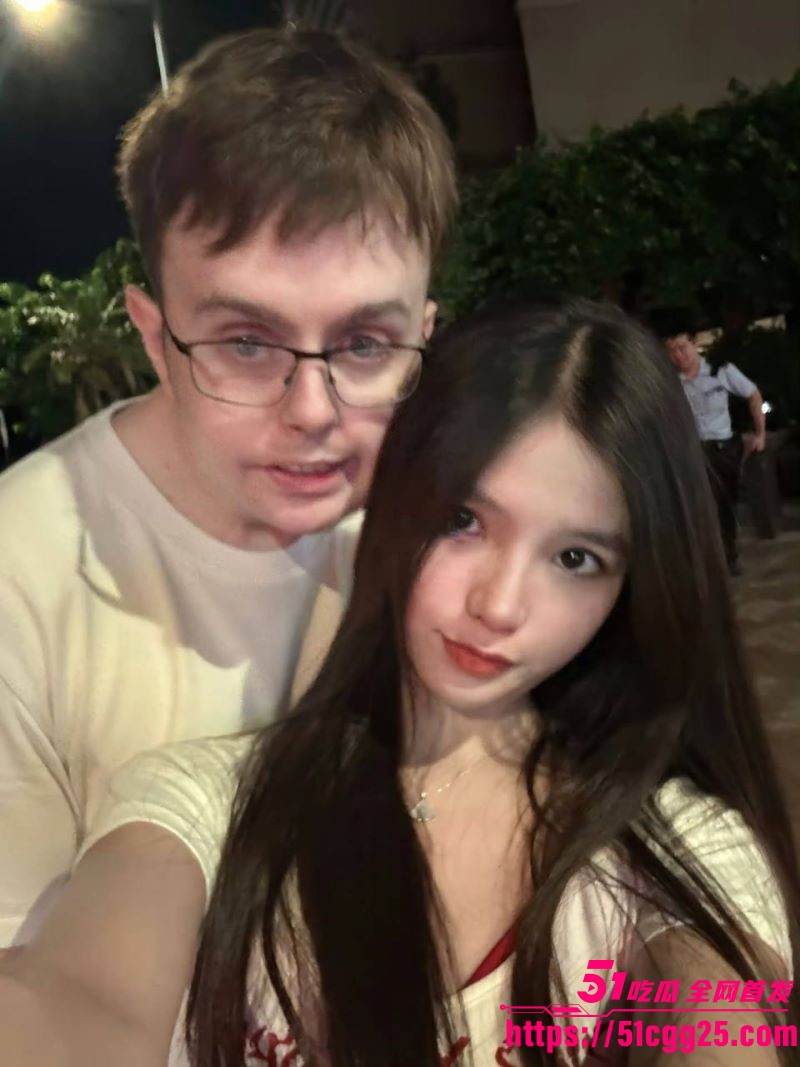 四川95后美女Ami疯狂倒贴英国穷男友Tom 5