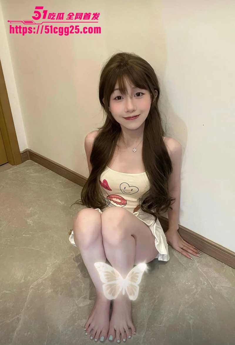抖音网红别拔虎牙最新定制足控自慰视频流出5拷贝