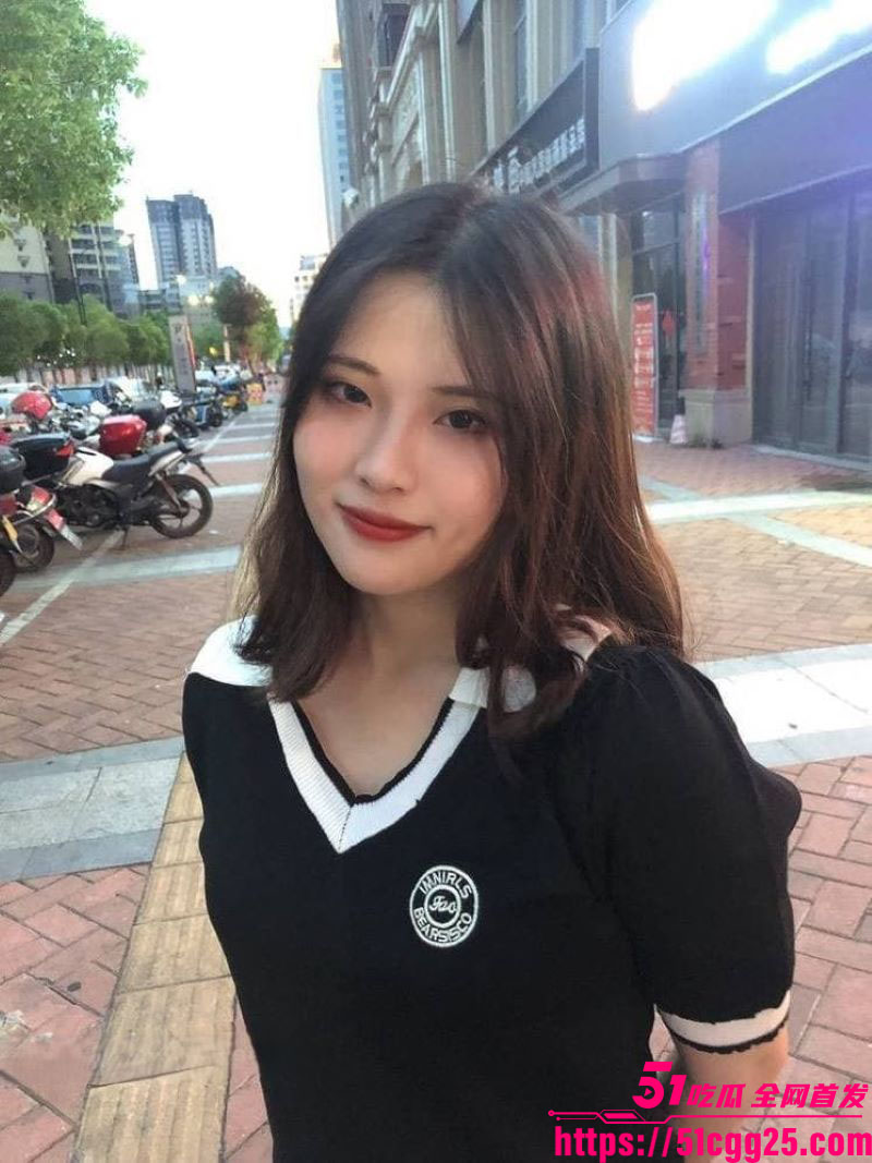 河北极品学妹陈研夕自拍私密视频外流 3