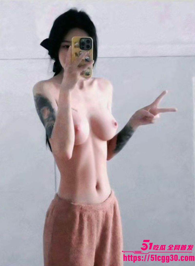 河南新乡人妻畅子灵私密合集视频流出 5