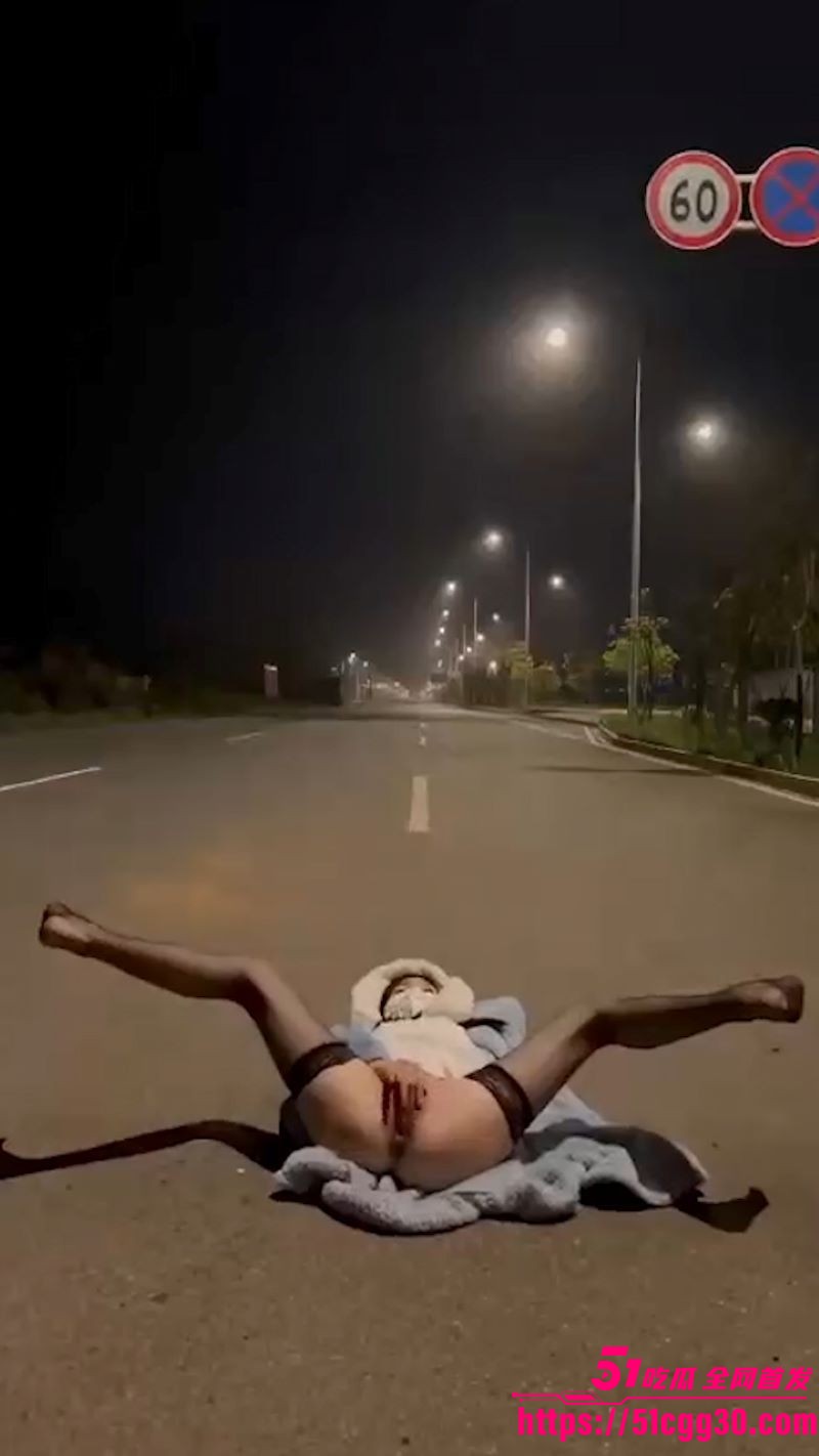 河南新乡人妻畅子灵私密合集视频流出 9