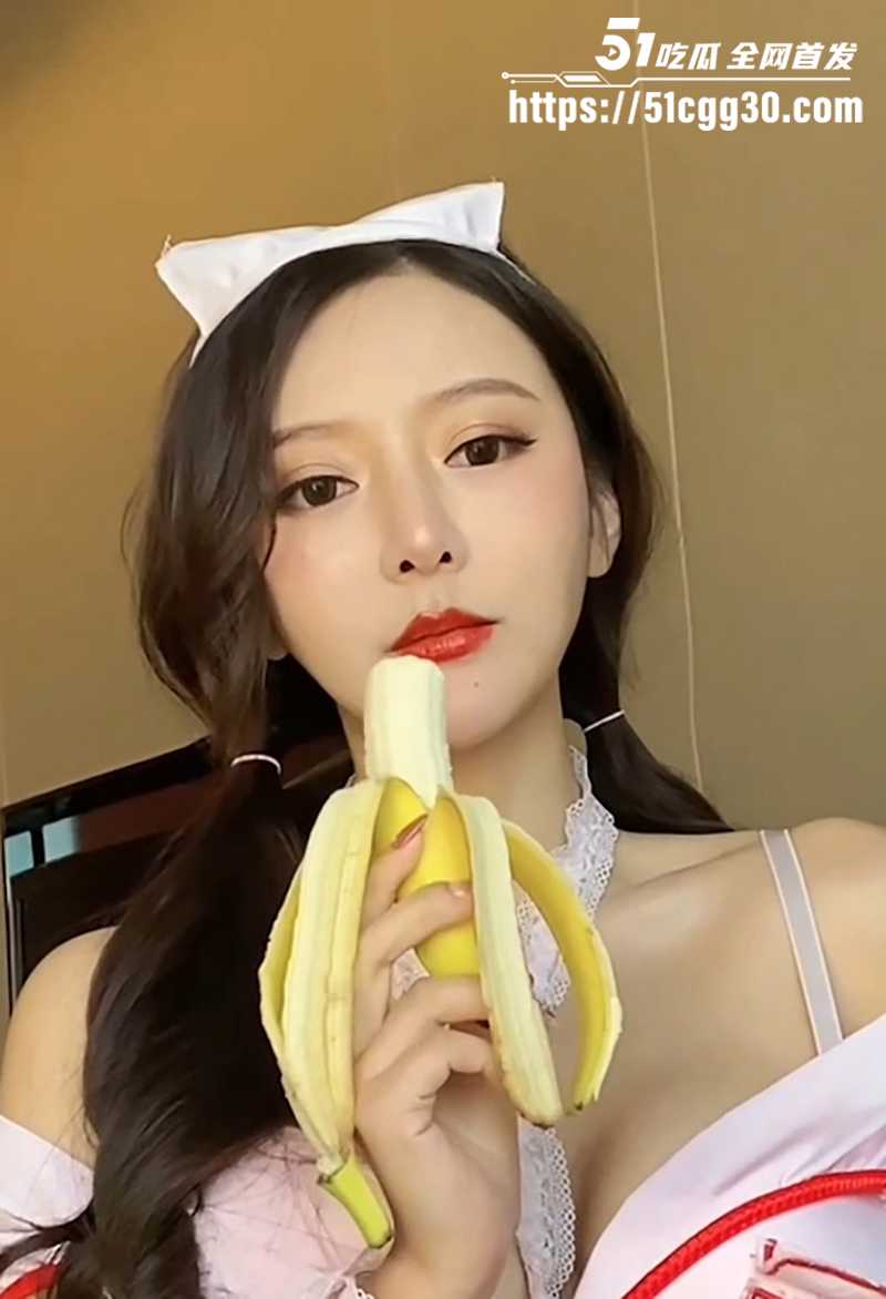 顶级嫩模 王馨瑶 大尺度写真合集 千娇百媚淫装诱惑 爆乳翘臀肉体盛宴 完美曲线极致情色 小妈感扑面而来！