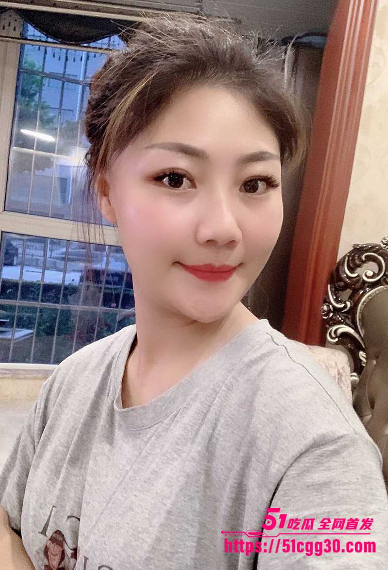 广州美艳人妻刘钰莹不雅视频流出 2 拷贝
