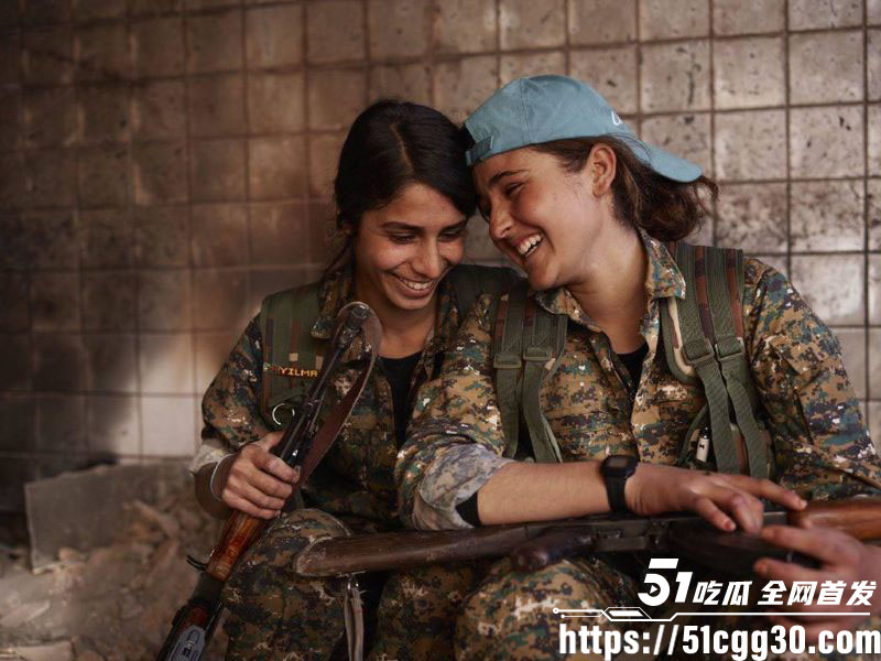 ISIS士兵践踏羞辱尸体视频流出 3