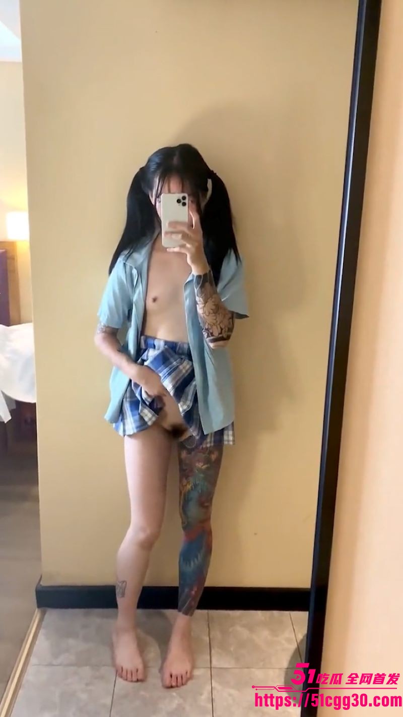 推特03年JK美女小嫣不吃葱自拍视频流出 4