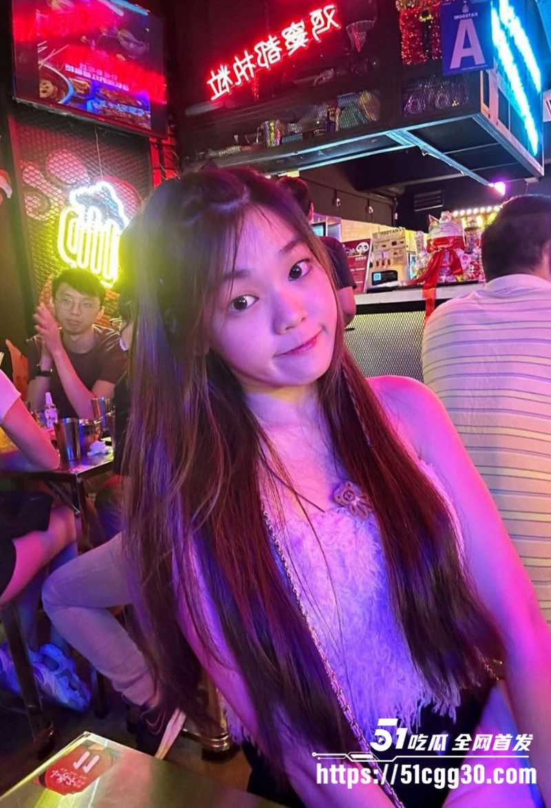 马来西亚最新高颜值女孩leejoey浴室洗澡偷拍视频流出7拷贝