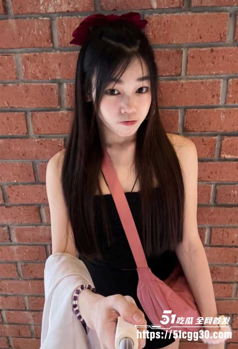 马来西亚最新高颜值女孩leejoey浴室洗澡偷拍视频流出5拷贝