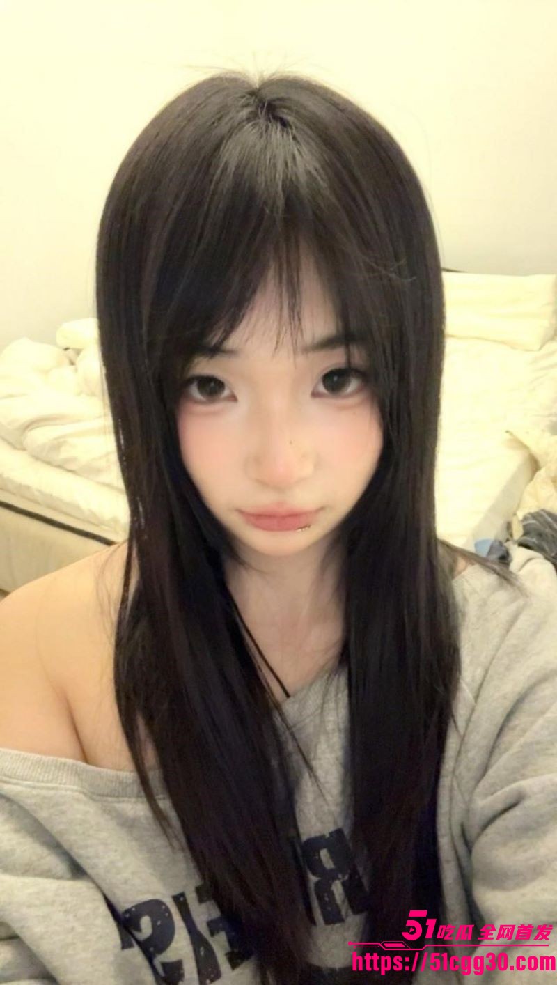 高颜值大学生甜妹不雅视频流出 2