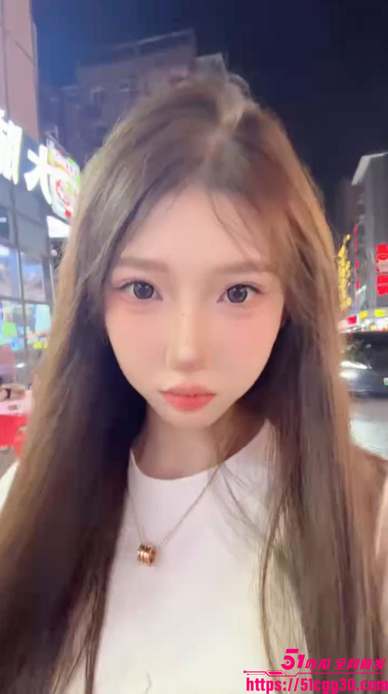 新乡辉县清纯学妹薛琳琳和网友啪啪流出 3