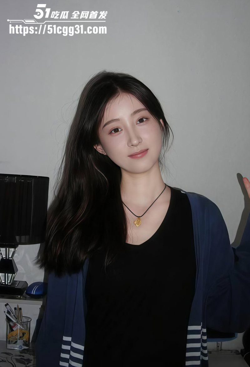 反差婊冯丽嫦学妹被包养调教视频流出4拷贝