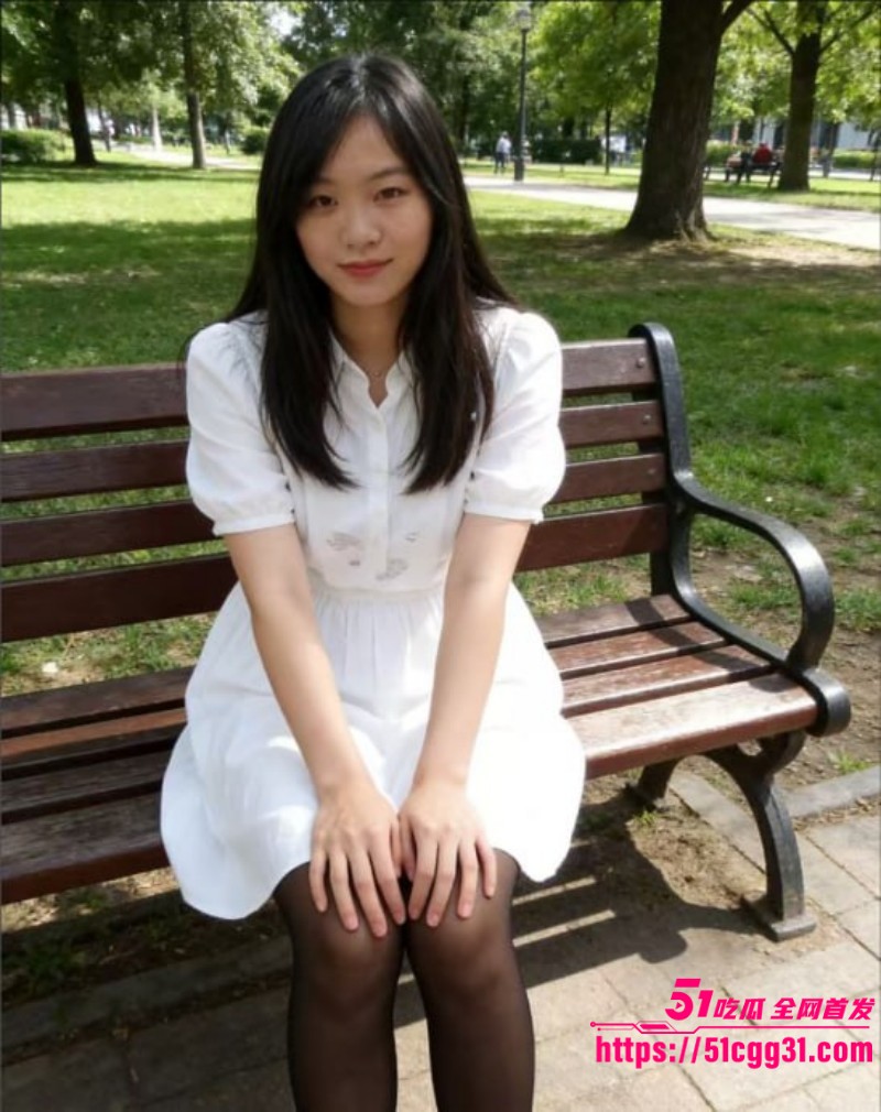 瓜友真实投稿 绿帽男友献出女友供兄弟玩弄 主动撅臀露穴爆操高潮呻吟不停 1