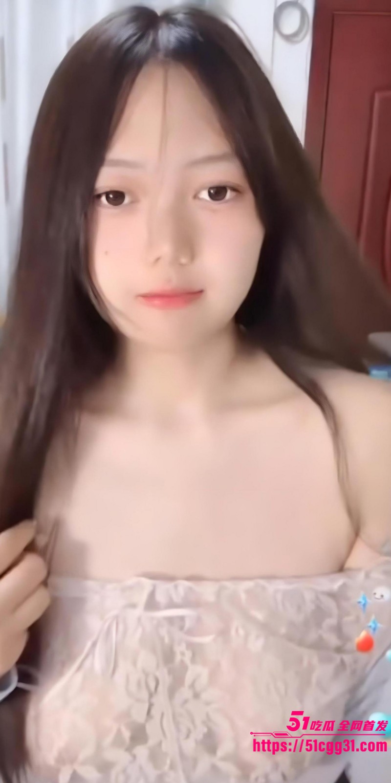 抖音网红闪现露点合集福利来袭 各种美女主播露出美乳嫩穴 火辣酮体曲线动人意淫不停  3