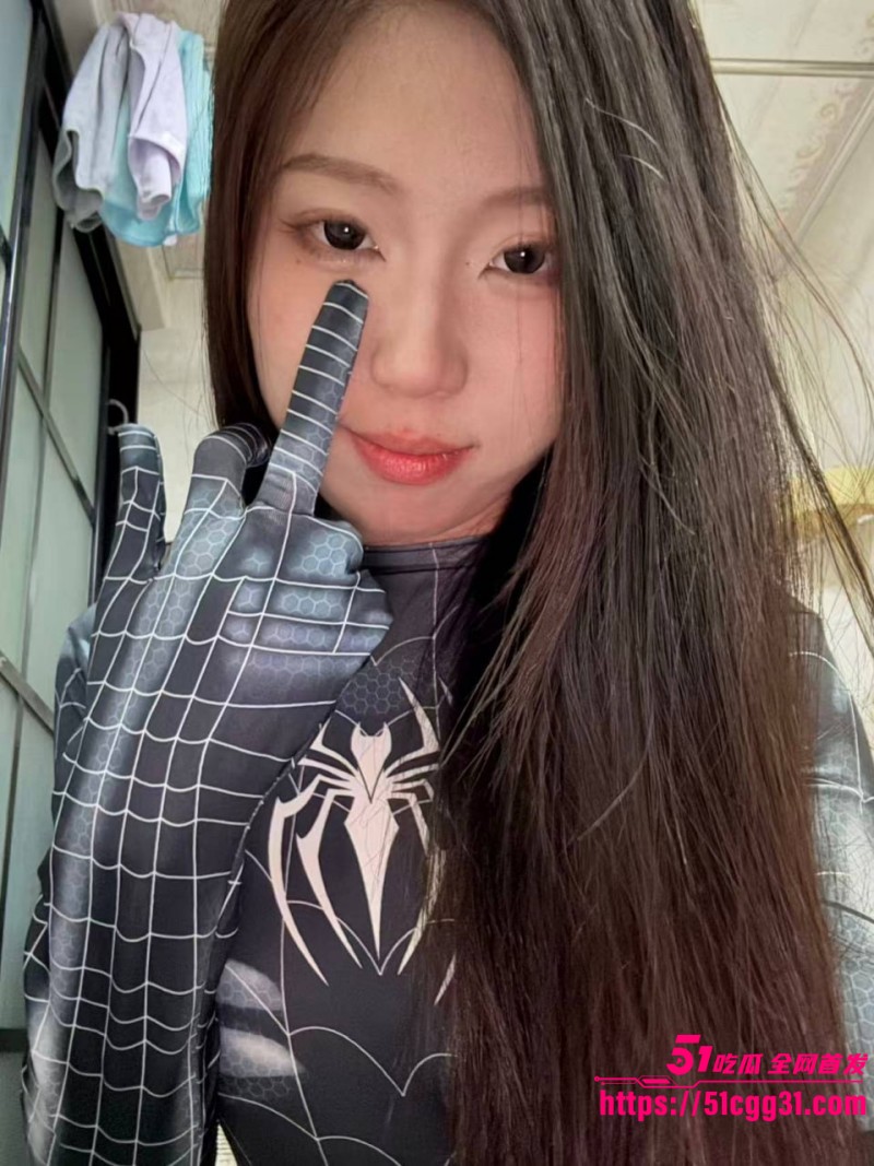 山东精神小妹 陈梓晴 性爱私拍流出 性瘾少女各种约炮放浪形骸  美乳粉穴被多人品尝淫骚拉满 1