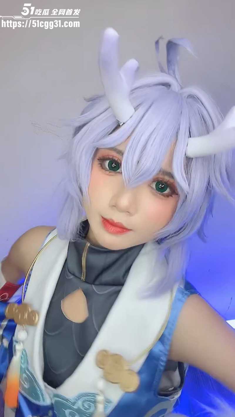 极品福利姬 PoppaChan COS崩坏星穹白露 美乳萝莉吐舌揉奶翘臀狂摇 画面十分诱惑！