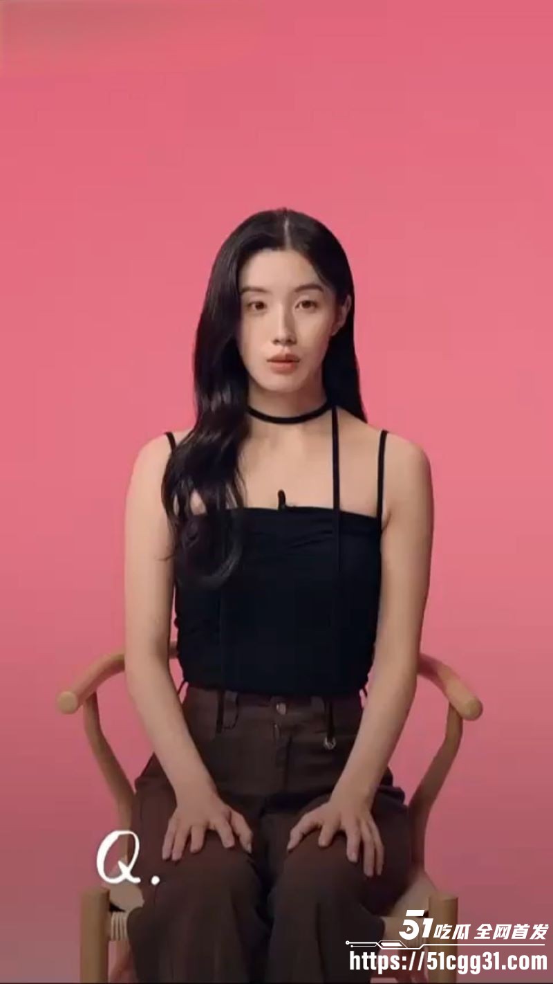 韩国擦边短剧不得不做的室友第一季 2