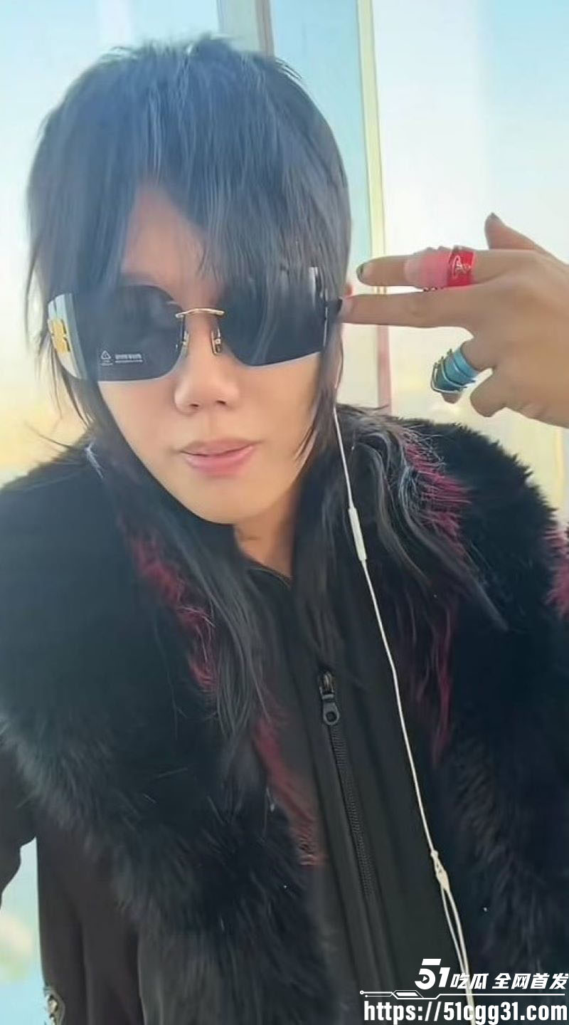 抖音地雷系CP吉他张×小帕旧瓜复燃 12