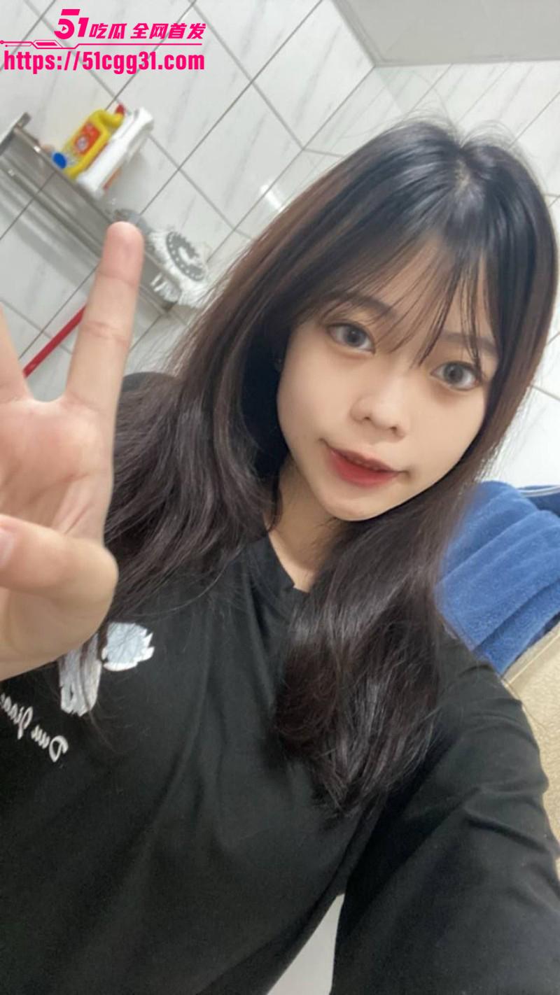 台湾舞蹈老师 Q妹 裸聊合集泄密 闺房自慰猛揉花蒂 清纯风骚双修反差感十足！