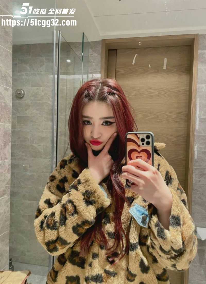 顶流男星蔡徐坤被金子涵自曝拉黑014