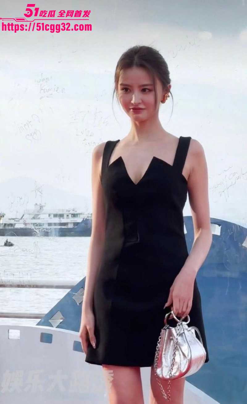 顶流男星蔡徐坤被金子涵自曝拉黑018