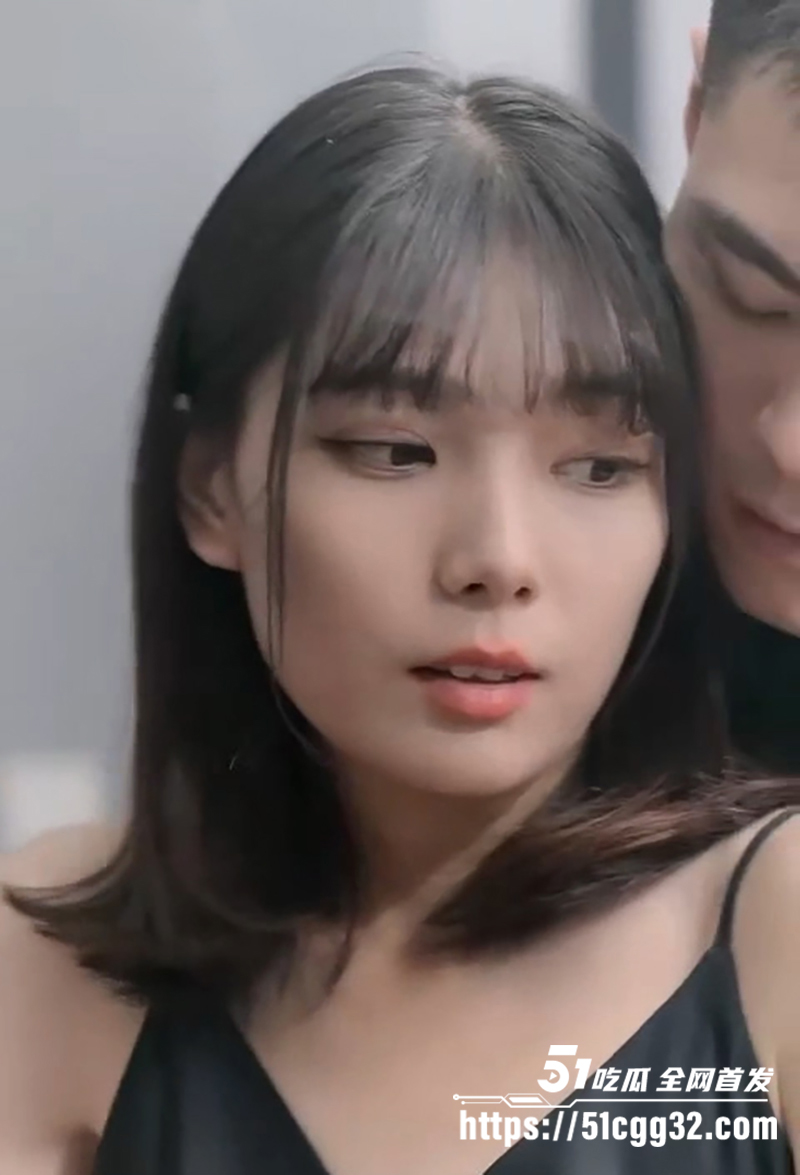 擦边短剧《借种》堂哥阳痿无能 小叔安慰嫂子 从按摩偷情到天天内射 甚至拿下闺蜜团 征服全场！