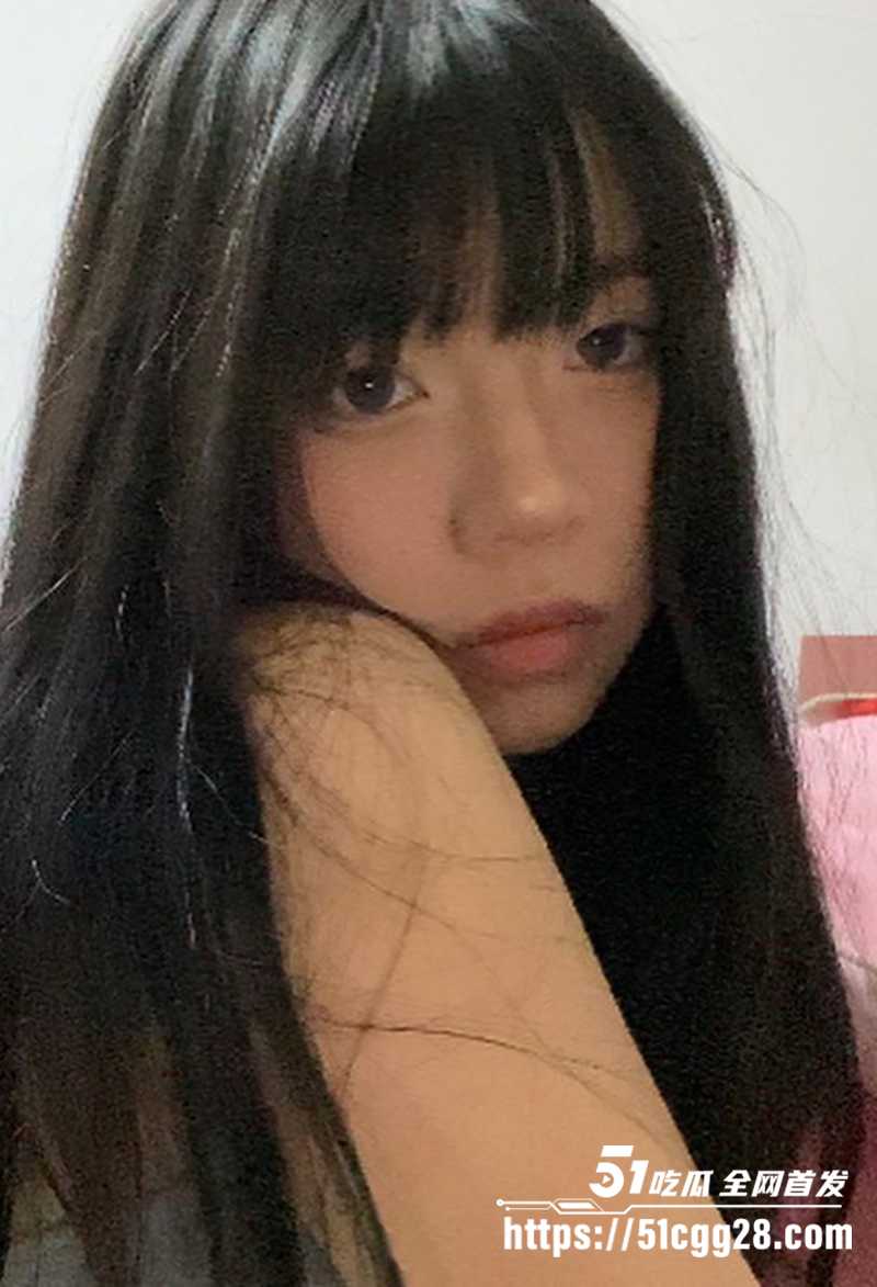 高颜值大三学姐 婷妮 不雅自拍竟被男友挂网售卖 情趣内裤裹着蜜桃臀 口交深喉吸精专业 被各种后入狂操！