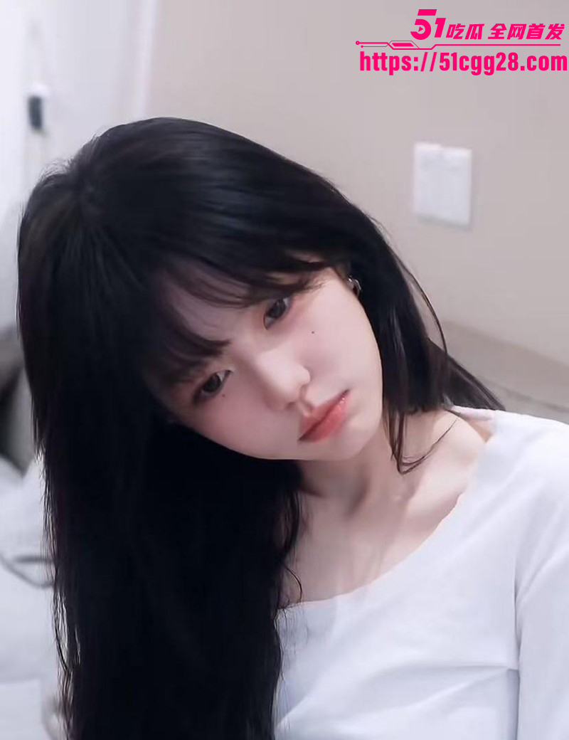 抖音400万粉网红深海蜜柚手铐事件04