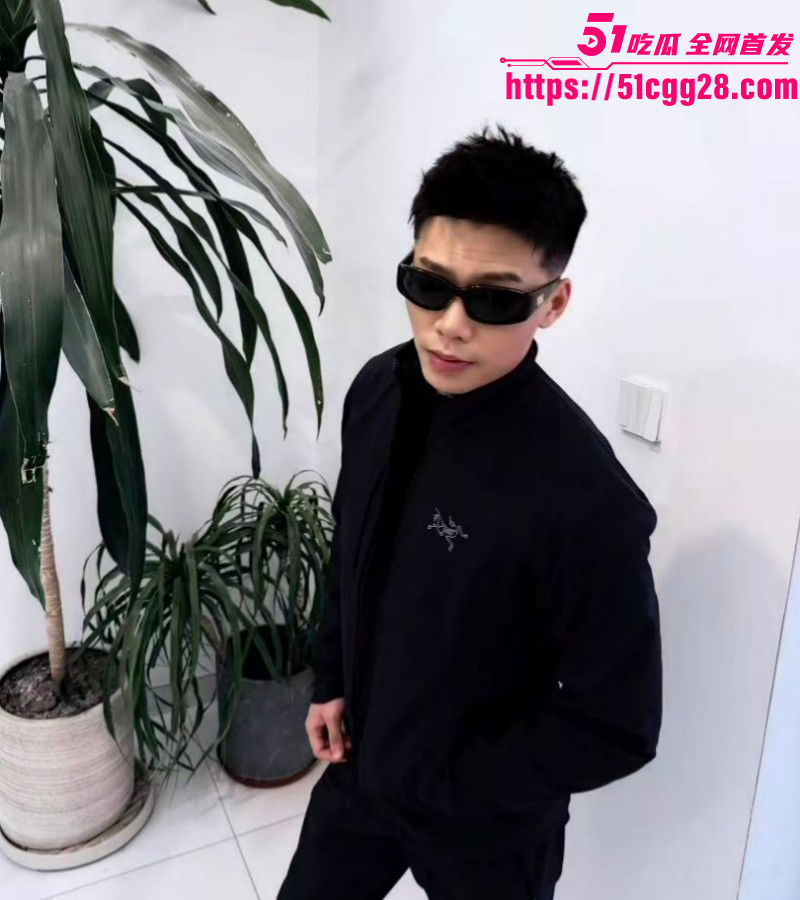 抖音400万粉网红深海蜜柚手铐事件012