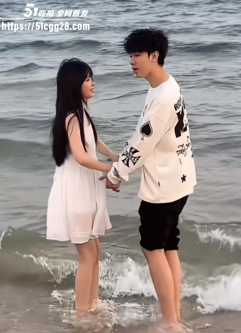 抖音400万粉网红深海蜜柚手铐事件017