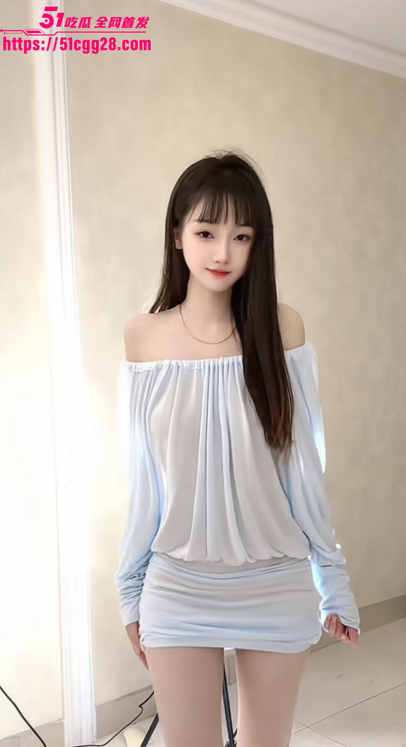 抖音爆火女神小睡神李梨涡后背摇合集02